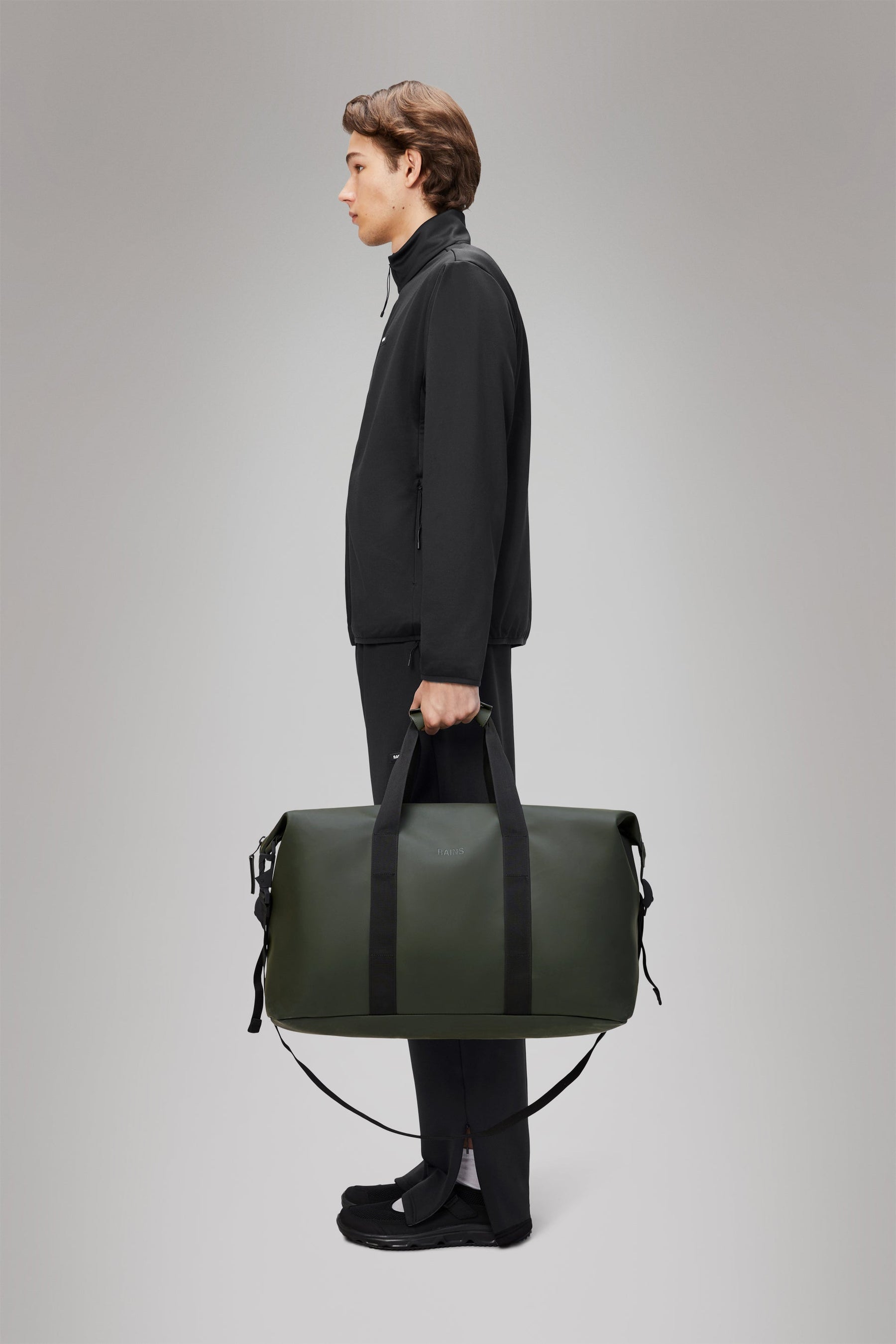RAINS Hilo Weekend Bag Green 36L H27 x D26 x W52 cm Weekender