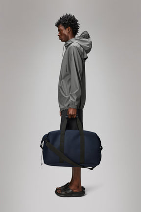 RAINS Hilo Weekend Bag Navy 36L H27 x D26 x W52 cm Weekender