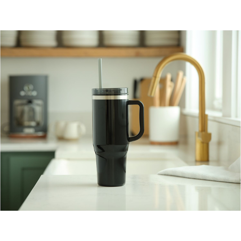 Custom_Thor_Tumbler_Black_Recycled_in_Kitchen