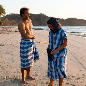 Changing Poncho: Slack Tide Coastal Blue Nomadix