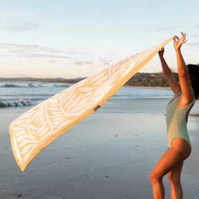 Organic Travel Towel: Jungle Vine Amber Sun Nomadix