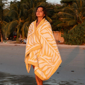 Organic Travel Towel: Jungle Vine Amber Sun Nomadix