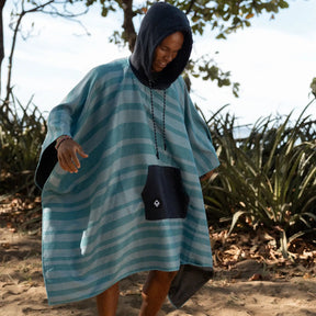 Poncho Towel: Sidewinder Agua Nomadix