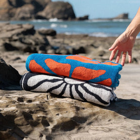 Organic Beach Towel: Big Flowers Stellar Orange Nomadix