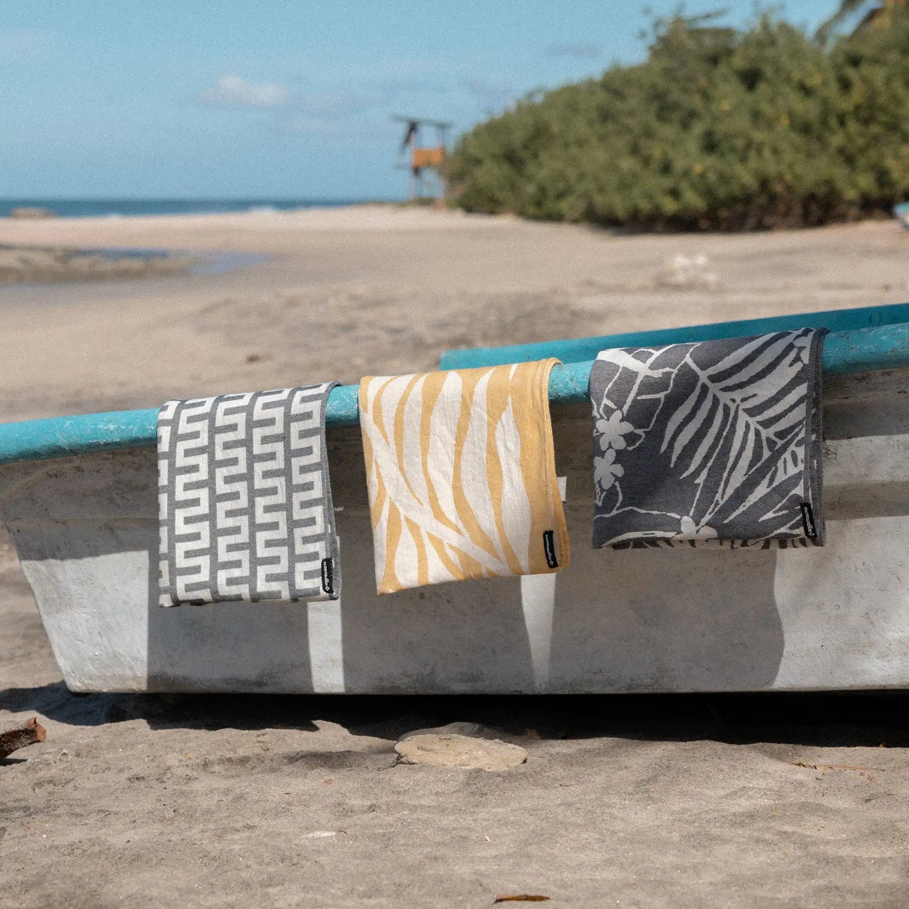 Organic Travel Towel: Modern Switchback Black Nomadix