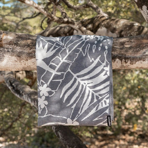 Organic Travel Towel: Retro Palms Black Nomadix