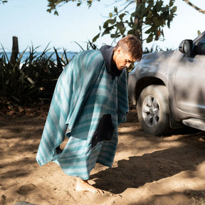 Poncho Towel: Sidewinder Agua Nomadix