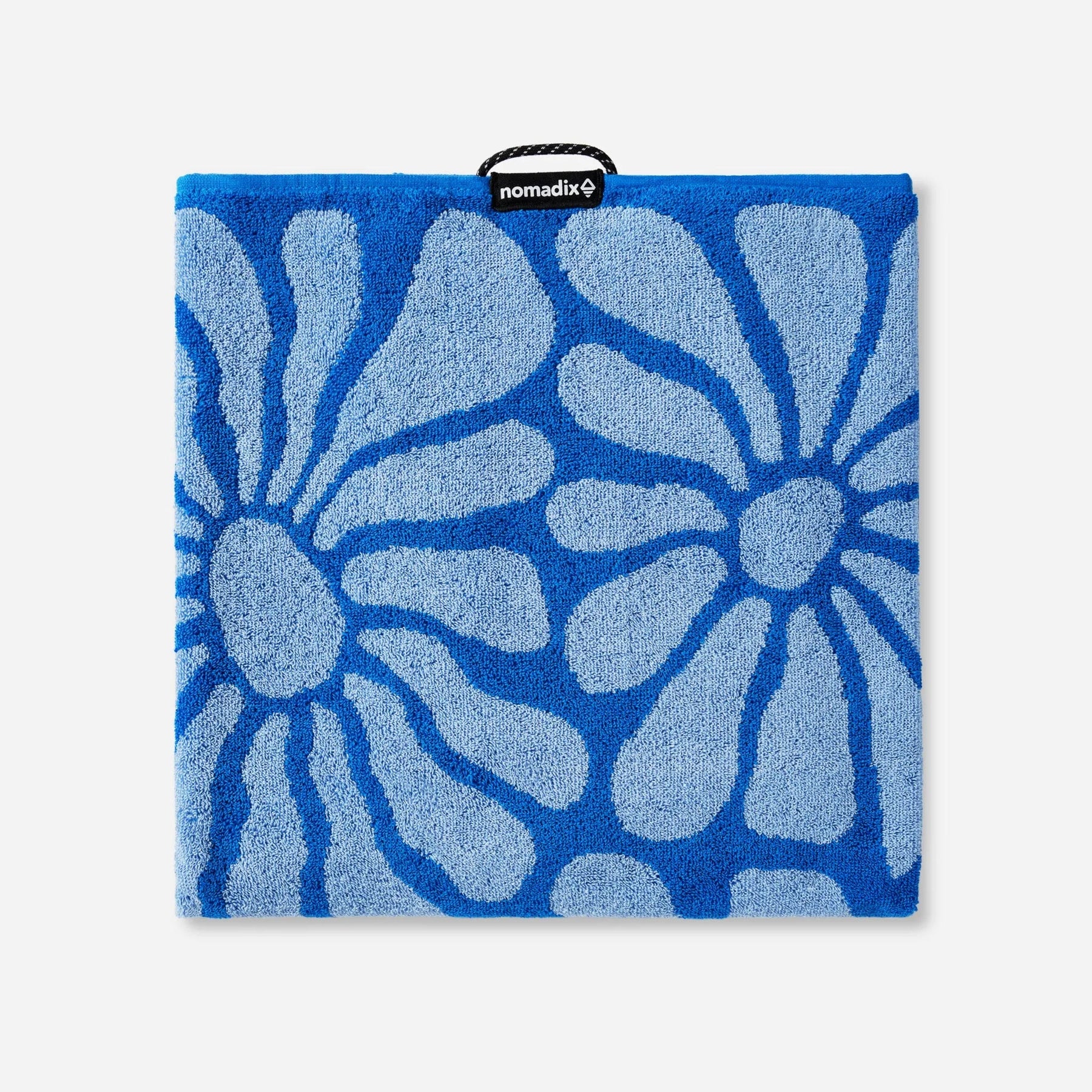 Organic Beach Towel: Lazy Daisy Stellar Coastal Blue Nomadix