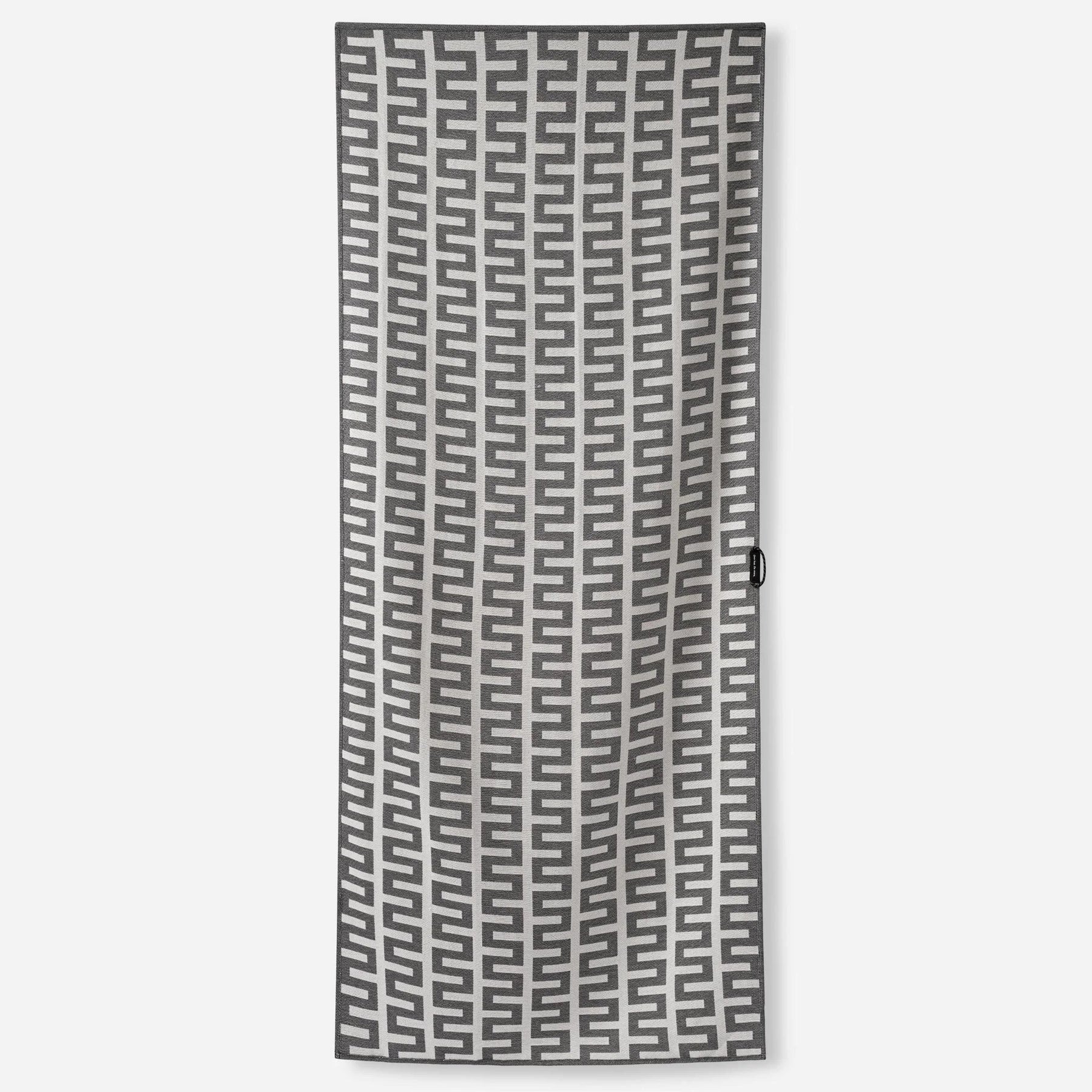 Organic Travel Towel: Modern Switchback Black Nomadix