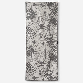 Organic Travel Towel: Retro Palms Black Nomadix