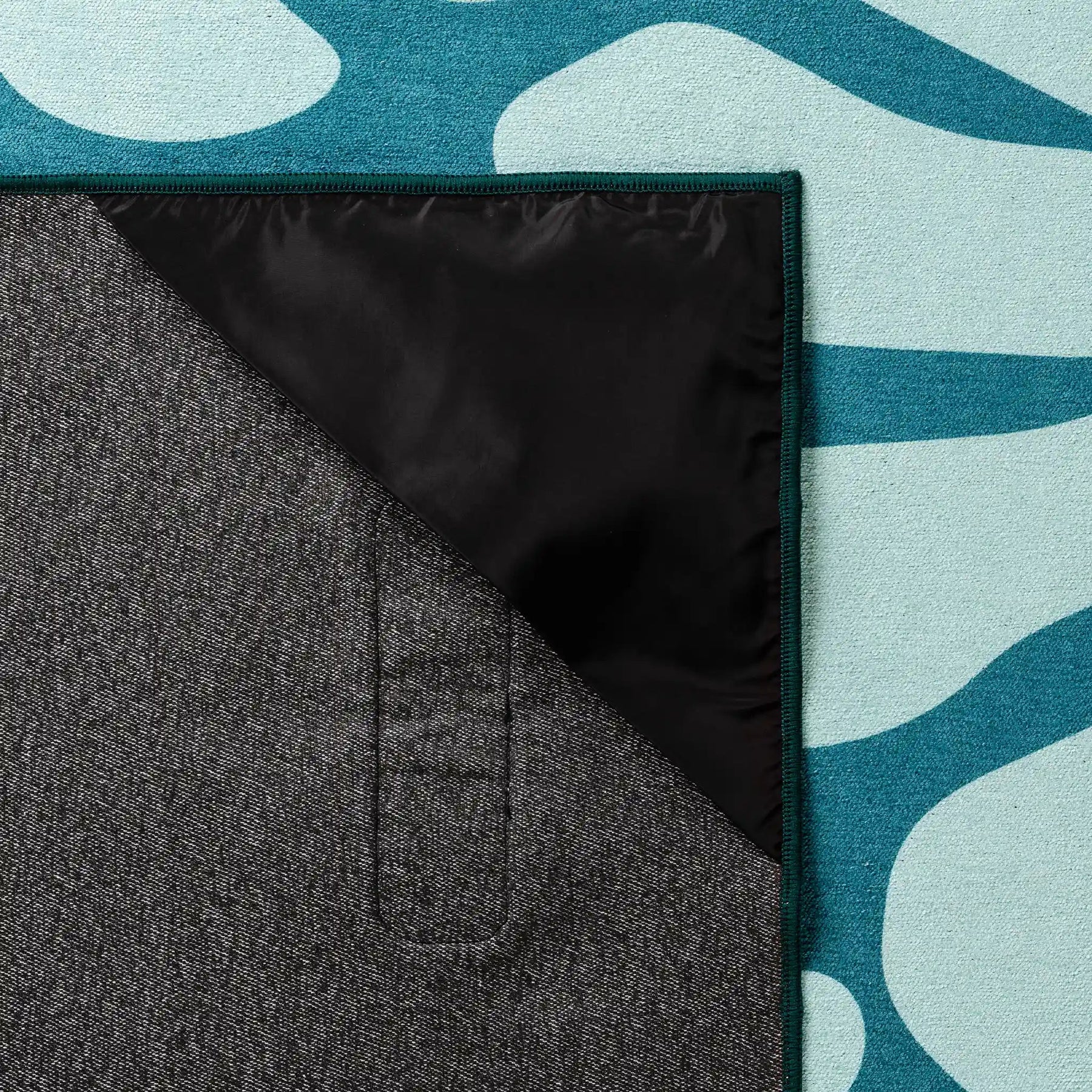 Blanket Towel: Lazy Daisy Seafoam Green Nomadix