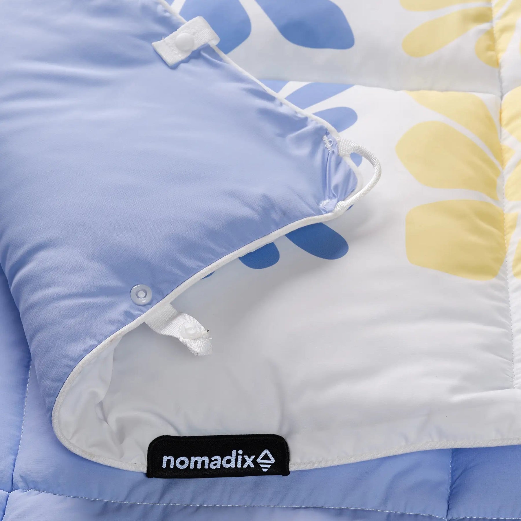 Graphene Puffer Blanket: Flowerbed Multi Nomadix