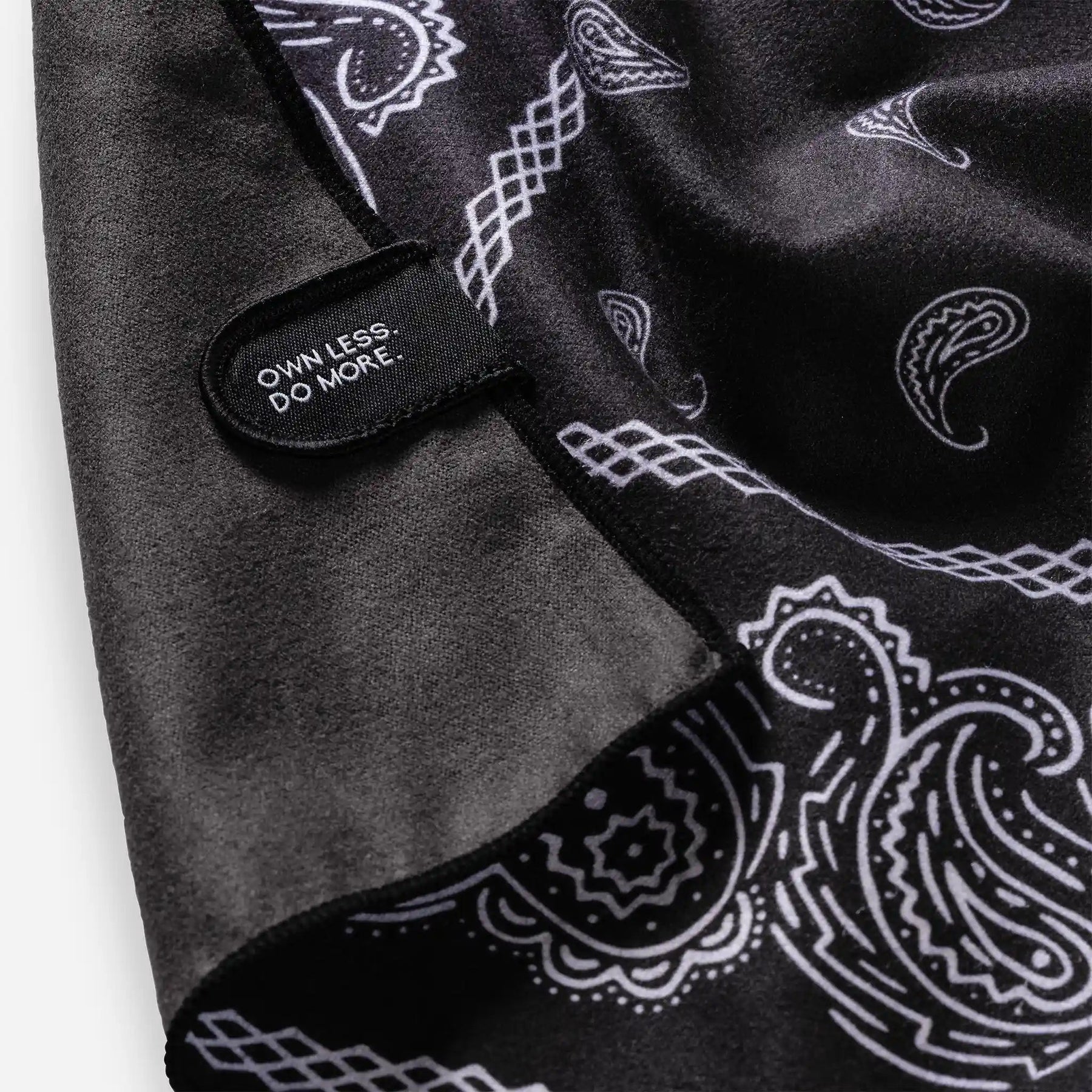 Bandana Towel: Paisley Black Nomadix