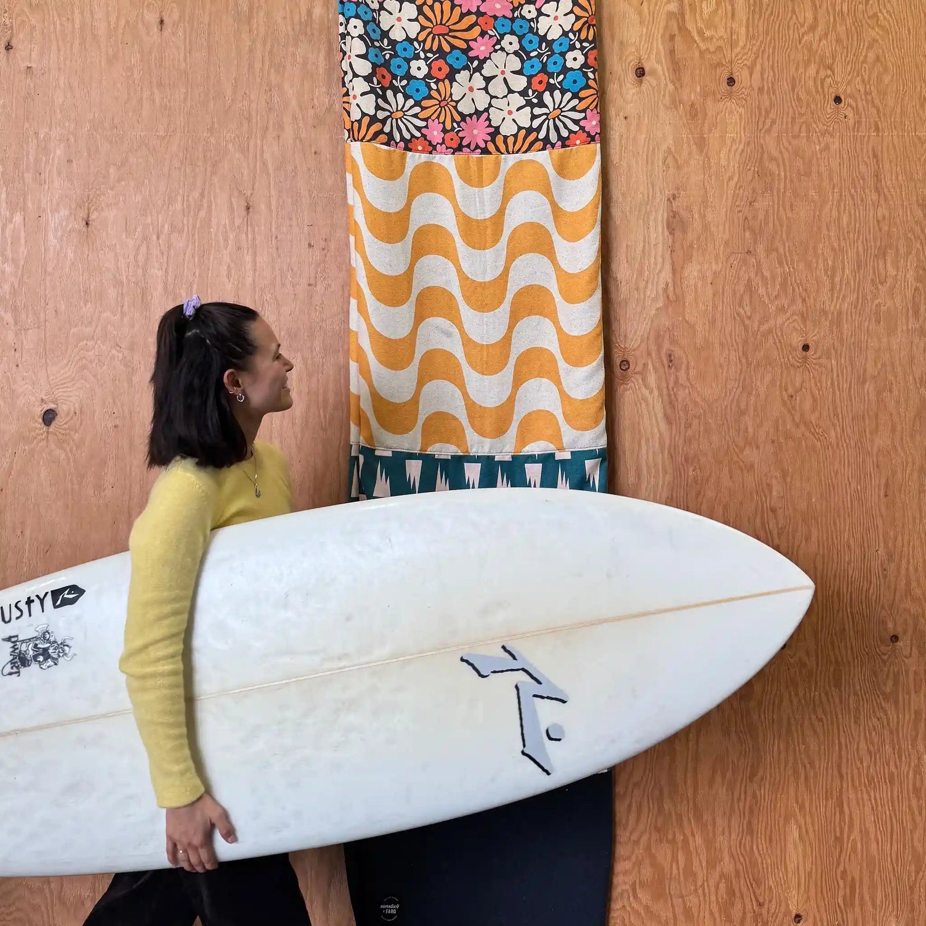 The 10' Surfboard Sock: Nomadix x FARO: Hula Summit Nomadix