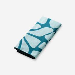 Ultralight Towel: Lazy Daisy Seafoam Green Nomadix