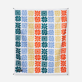 Festival Blanket: Flowerbed Multi Nomadix