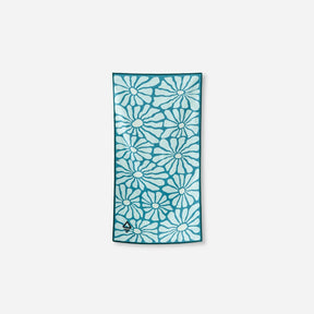 Hand Towel: Lazy Daisy Seafoam Green Nomadix