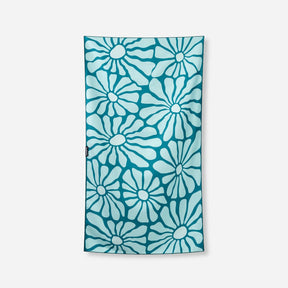 Ultralight Towel: Lazy Daisy Seafoam Green Nomadix
