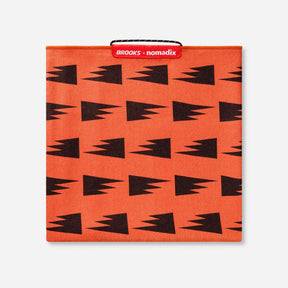 Original Towel: Summit Expedition Orange (Nomadix x Brooks) Nomadix
