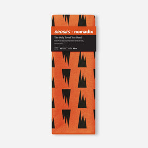 Original Towel: Summit Expedition Orange (Nomadix x Brooks) Nomadix