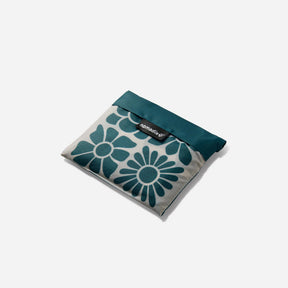 Pocket Tote: Big Flowers Teal Ocean Nomadix
