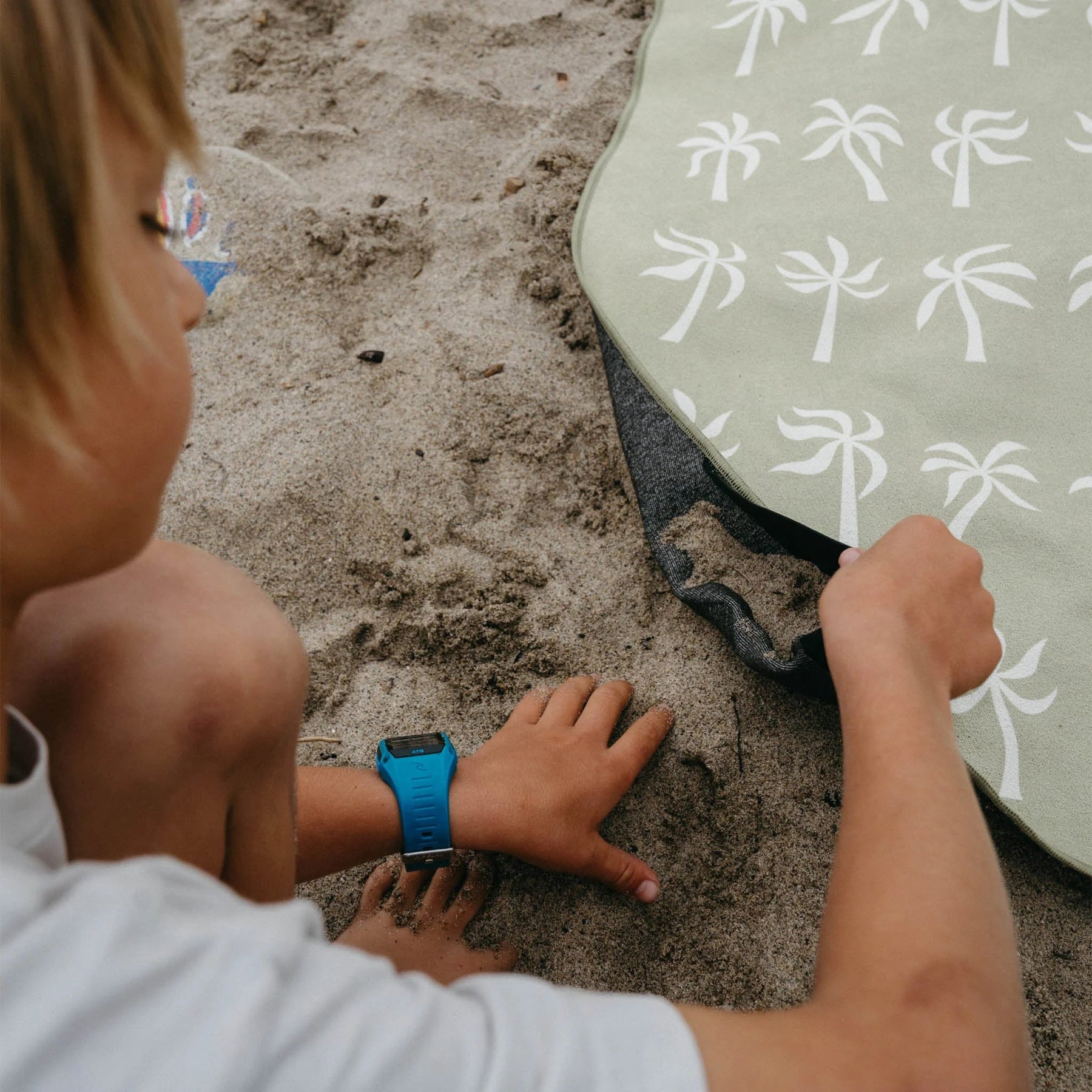 Blanket Towel: Breezy Palms Olive Nomadix