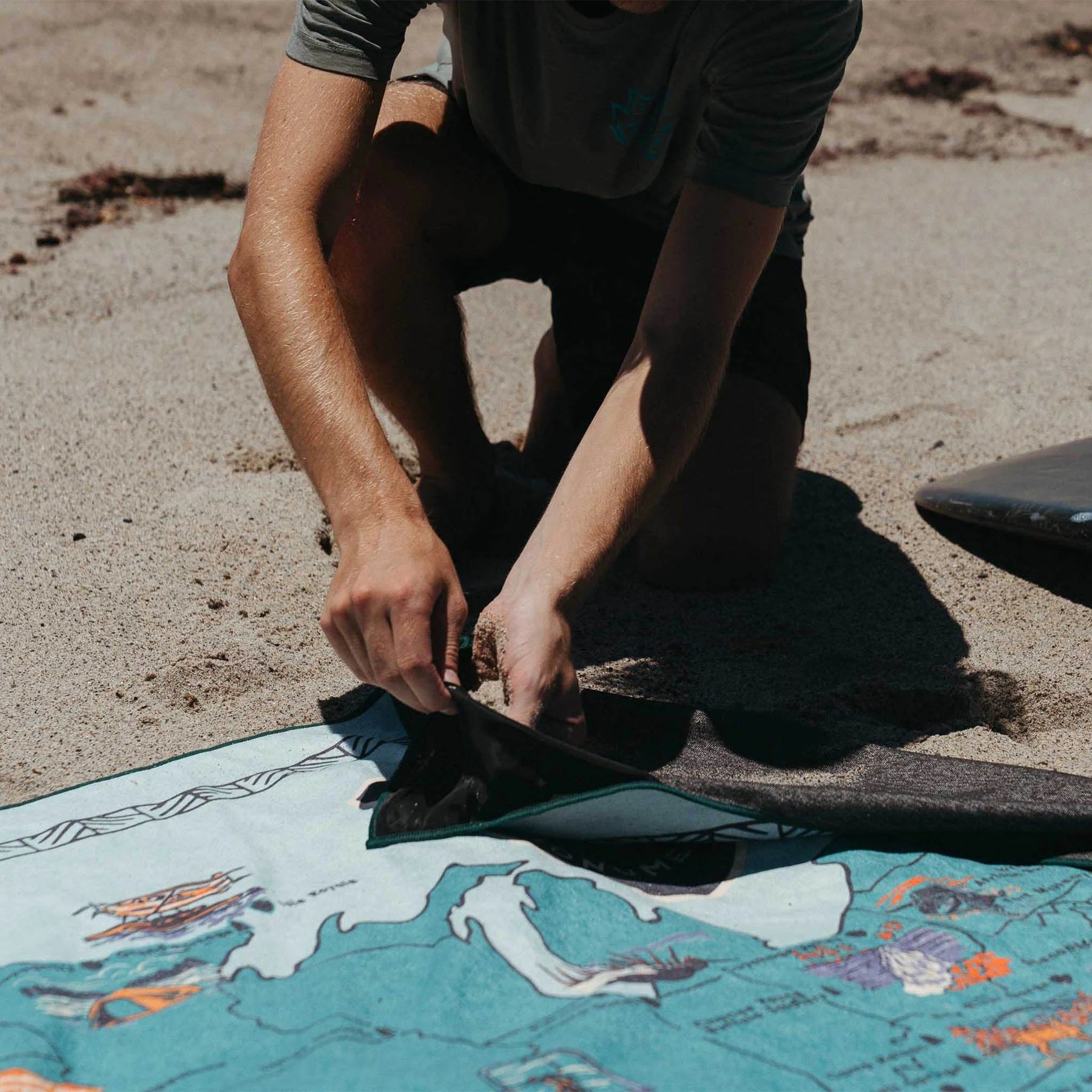 Blanket Towel: National Parks and Monuments Map Nomadix