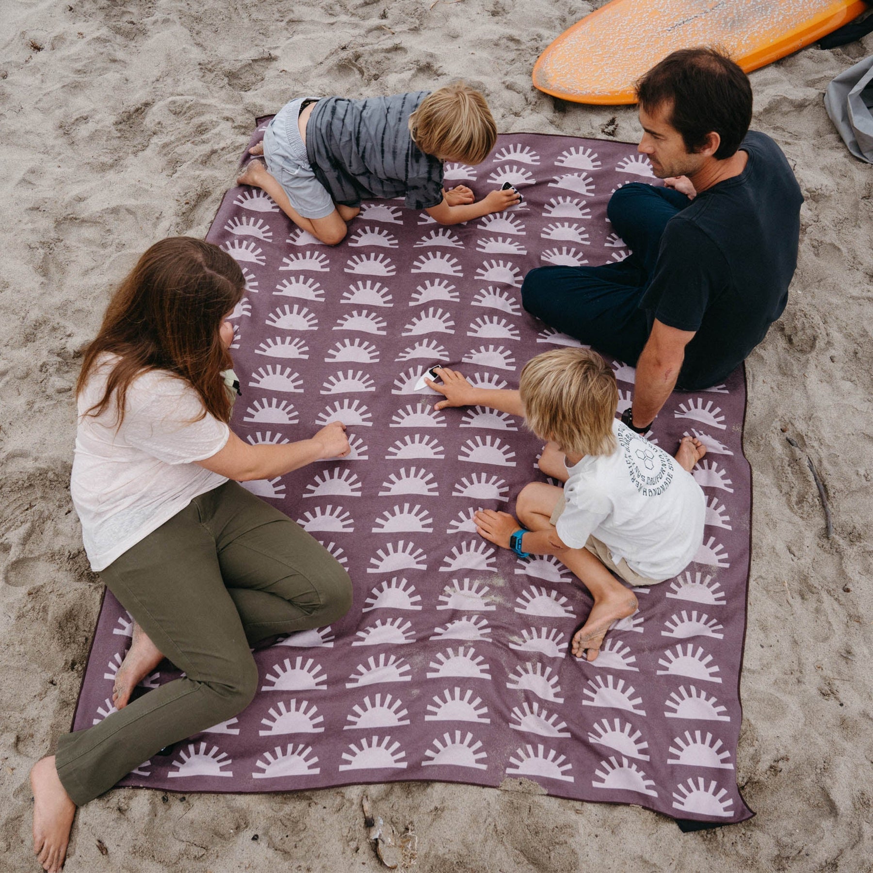 Blanket Towel: Sunshine Burgundy Nomadix