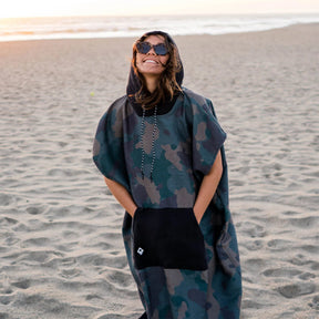 Changing Poncho: Camo Green Nomadix