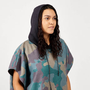 Changing Poncho: Camo Green Nomadix