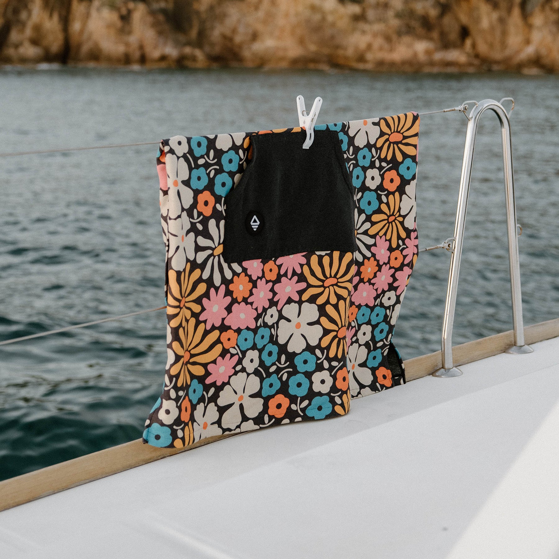 Changing Poncho: Hula Multi Nomadix