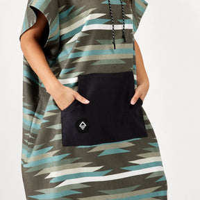 Changing Poncho: Jackson Green Nomadix