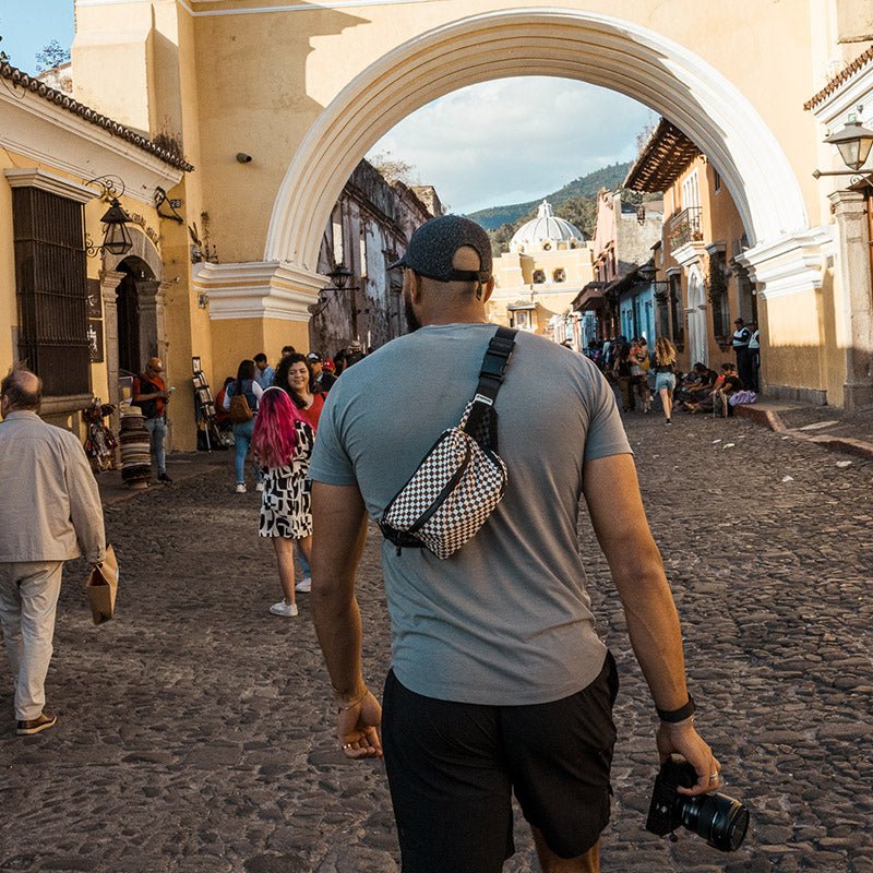 Fanny Pack: Check Coconut Nomadix