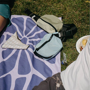 Fanny Pack: Pale Blue Sky Nomadix