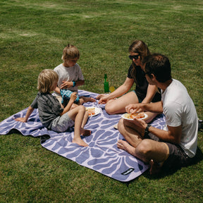 Festival Blanket: Lazy Daisy Dusk Nomadix