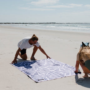 Festival Blanket: Lazy Daisy Dusk Nomadix