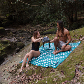 Festival Blanket: Summit Green Nomadix
