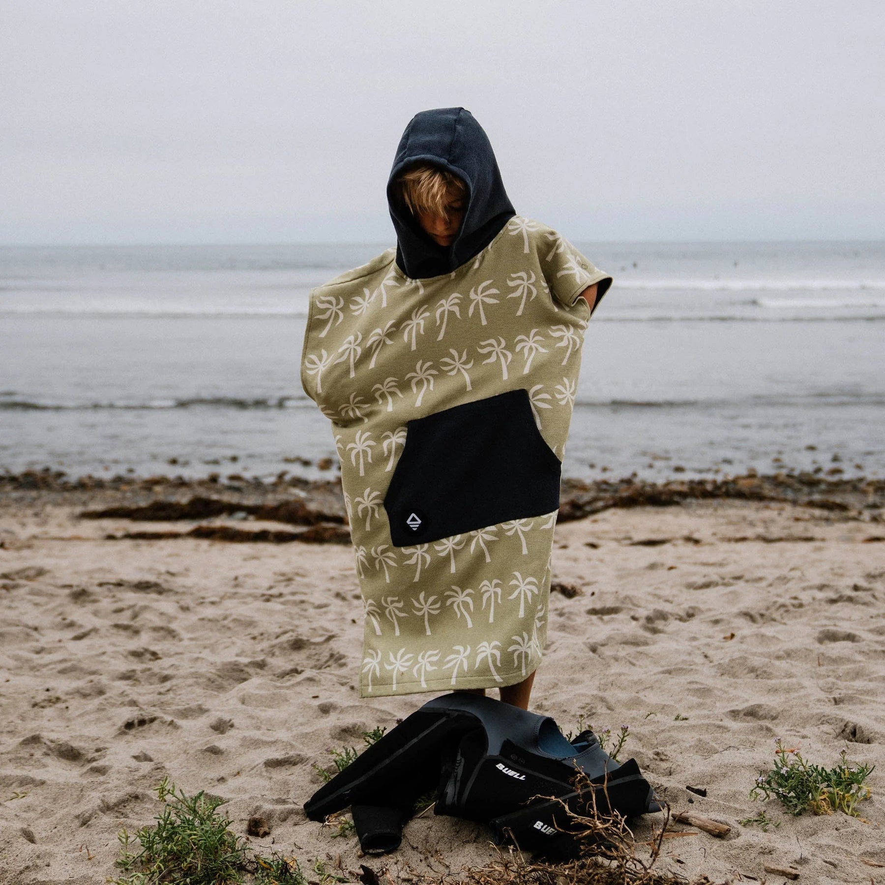 Kids Changing Poncho: Breezy Palms Olive Nomadix