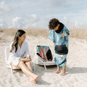 Kids Changing Poncho: Palms Dusk Nomadix