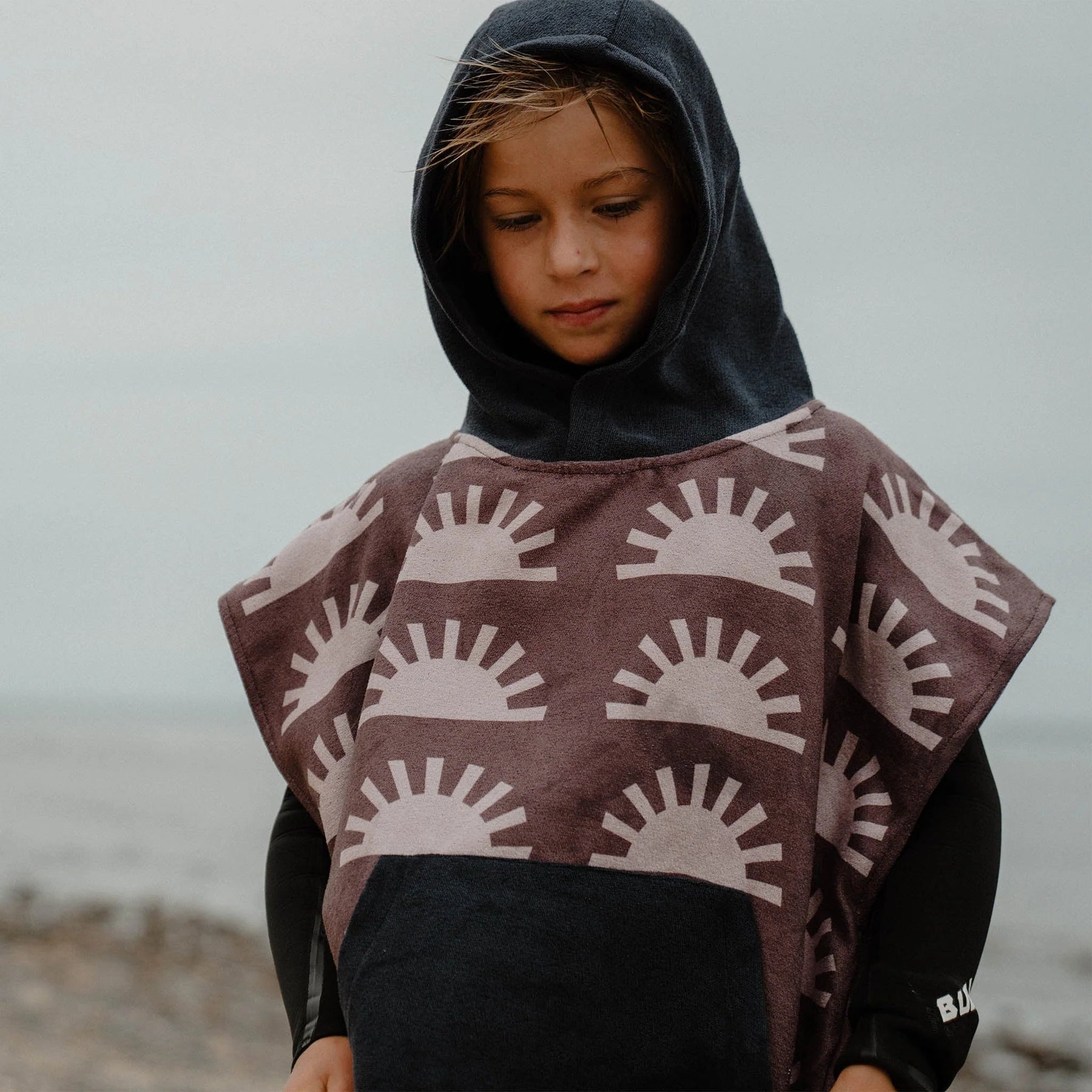 Kids Changing Poncho: Sunshine Burgundy Nomadix