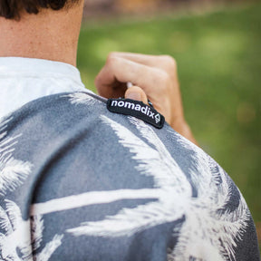 Original Towel: Bunch Palms Black Nomadix