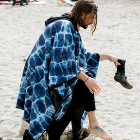 Poncho Towel: Agua Blue Nomadix
