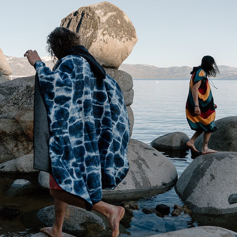 Poncho Towel: Agua Blue Nomadix