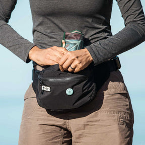 Ultralight Towel: Palms Night Nomadix