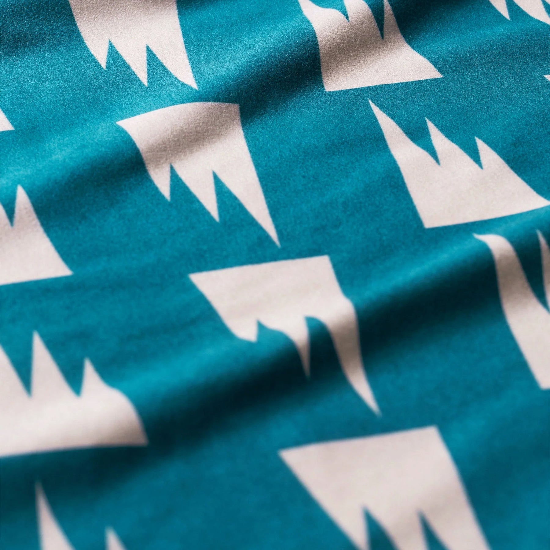 Ultralight Towel: Summit Green Nomadix